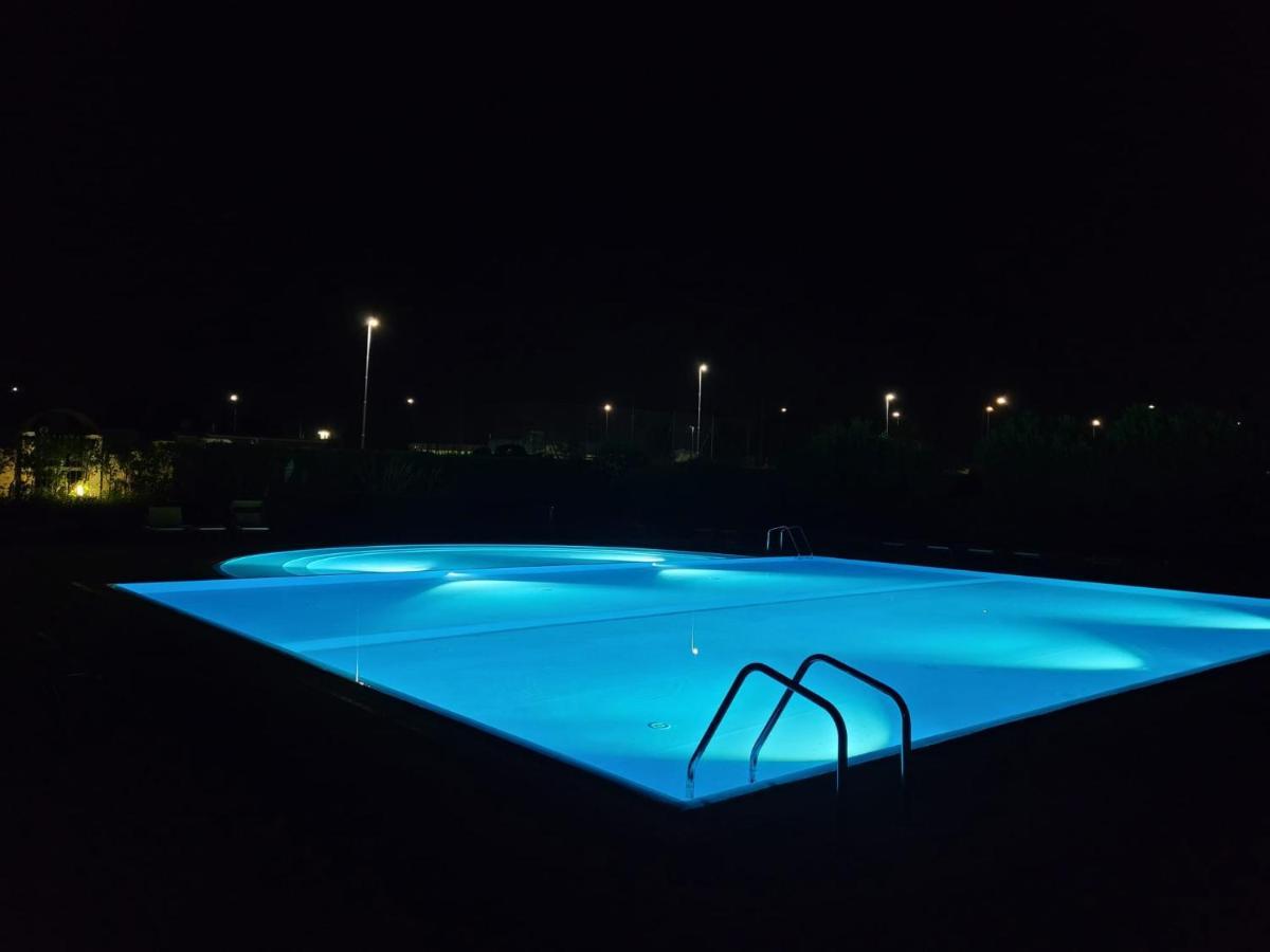 Dolce Blu Sirmione Apartment Rivoltella del Garda Luaran gambar