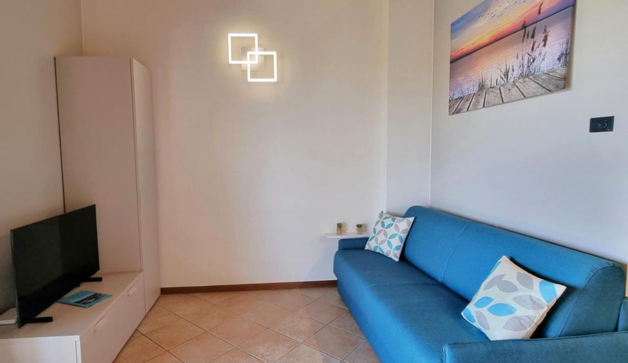 Dolce Blu Sirmione Apartment Rivoltella del Garda Luaran gambar