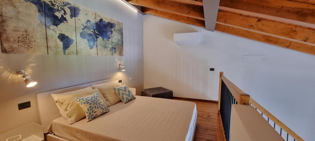 Dolce Blu Sirmione Apartment Rivoltella del Garda Luaran gambar
