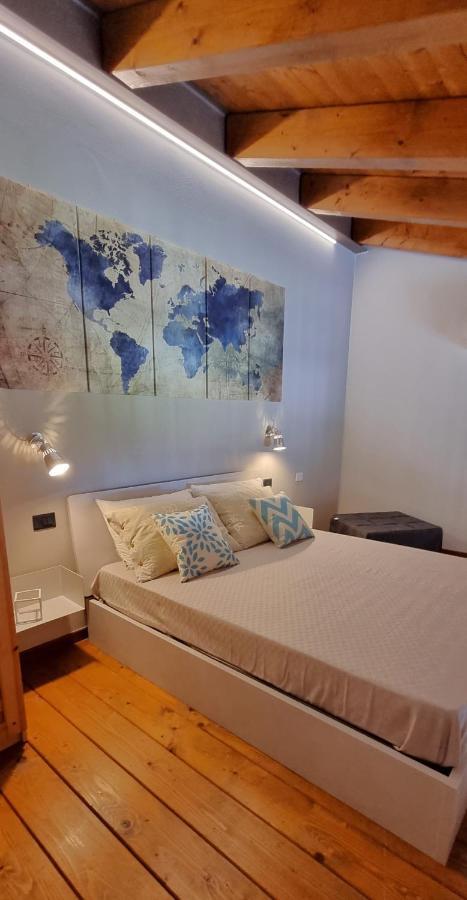 Dolce Blu Sirmione Apartment Rivoltella del Garda Luaran gambar