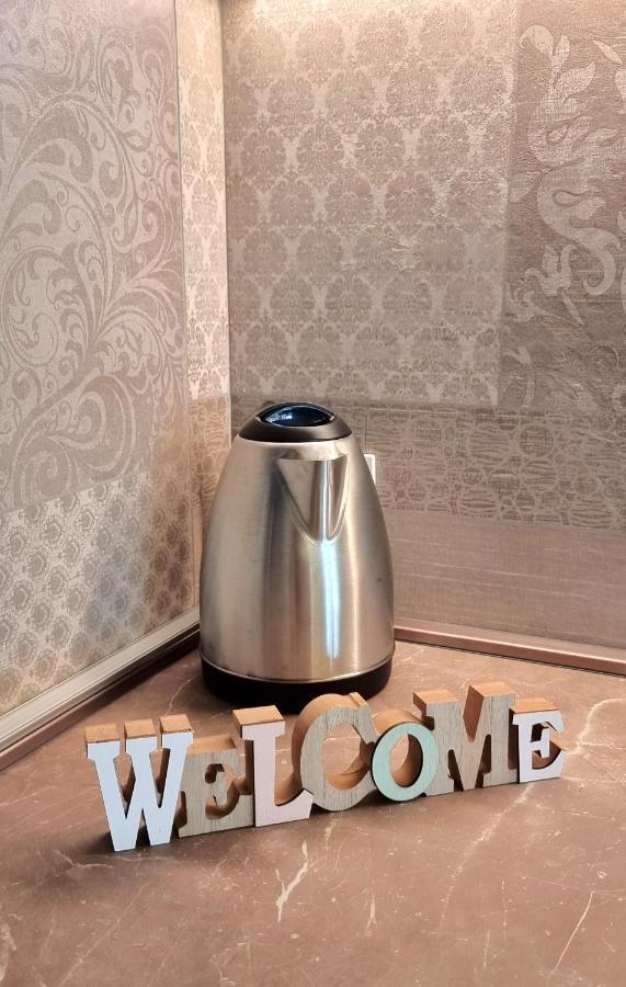 Dolce Blu Sirmione Apartment Rivoltella del Garda Luaran gambar