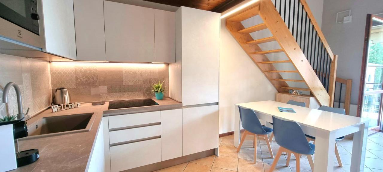 Dolce Blu Sirmione Apartment Rivoltella del Garda Luaran gambar