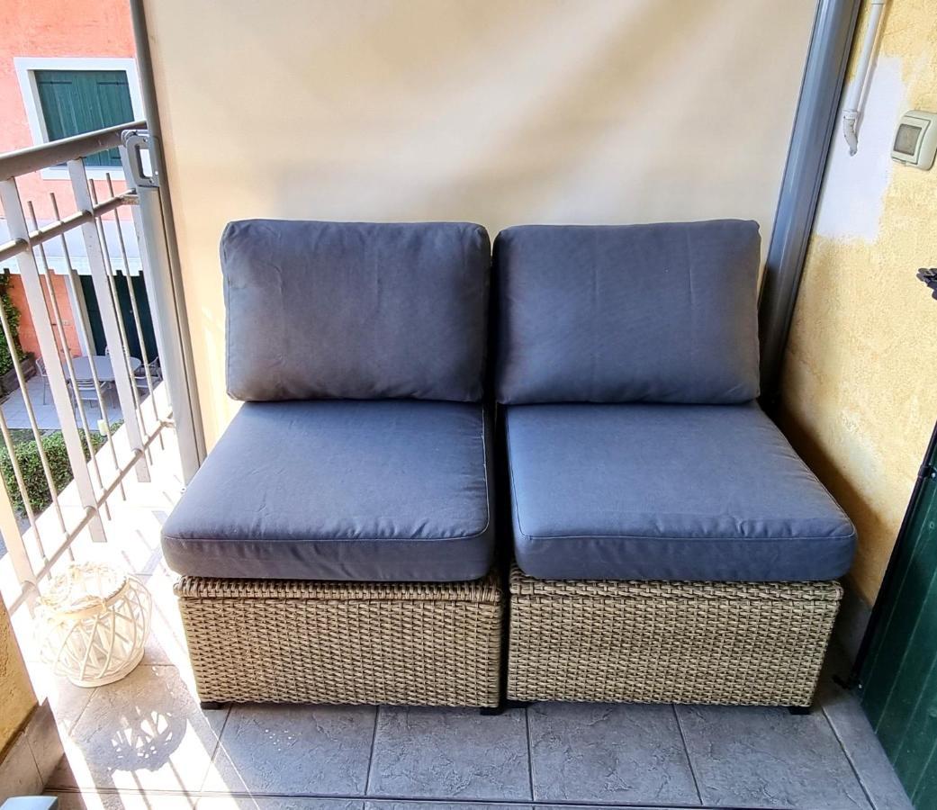 Dolce Blu Sirmione Apartment Rivoltella del Garda Luaran gambar