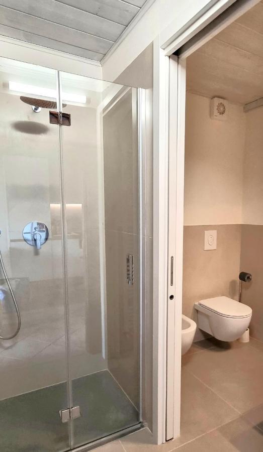 Dolce Blu Sirmione Apartment Rivoltella del Garda Luaran gambar