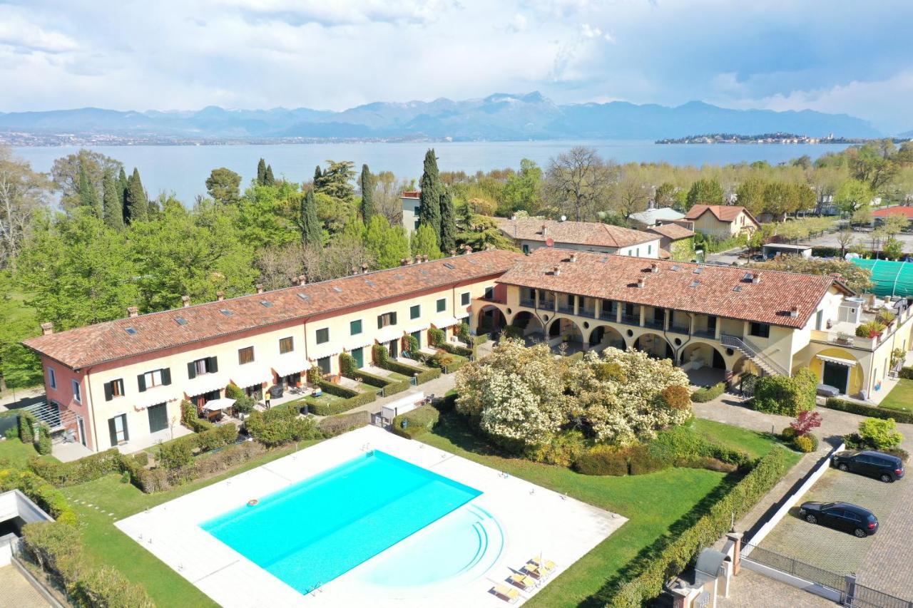 Dolce Blu Sirmione Apartment Rivoltella del Garda Luaran gambar